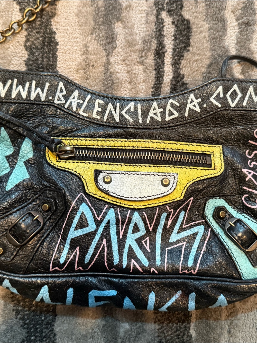 Balenciaga Black Graffiti Chain Strap Shoulder Bag Zip Detachable Strap Gold EUC